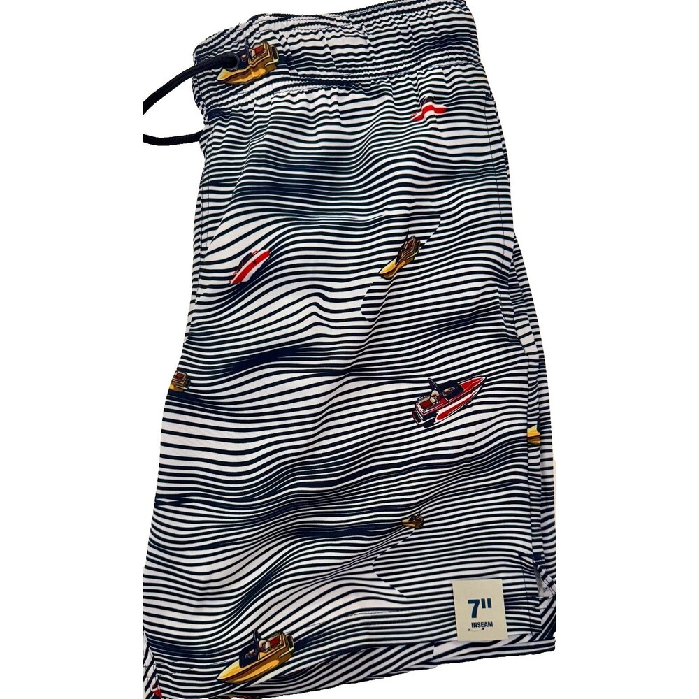 Allover Boat Print Men’s S Swim Trunks Board Shorts 7 Inch Inseam UPF 50+ NEW